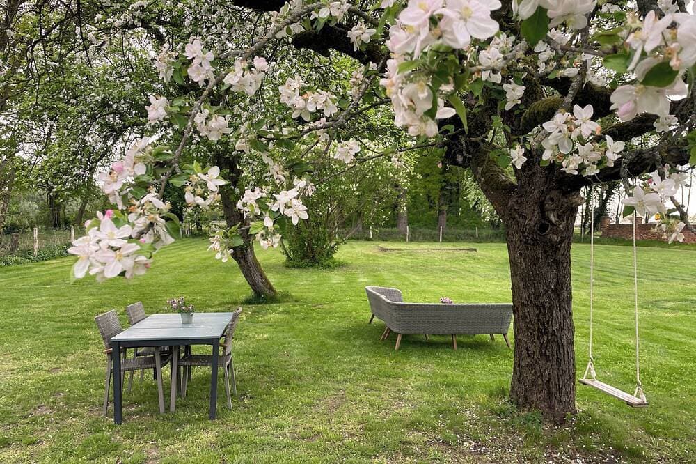 Foto 12 von 12: Idyllische Lage - Ferienhaus für Familien mit Hund 1 Std. vor Berlin am See.
