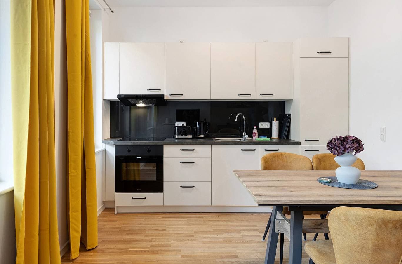 Foto 6 von 16: Apartment 'Elbe Loft' mit privater Terrasse und WLAN