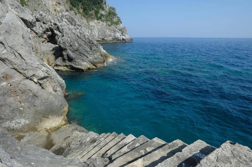 Foto 13 von 28: Villa Azzurra mit privatem Pool und Zugang zum Meer