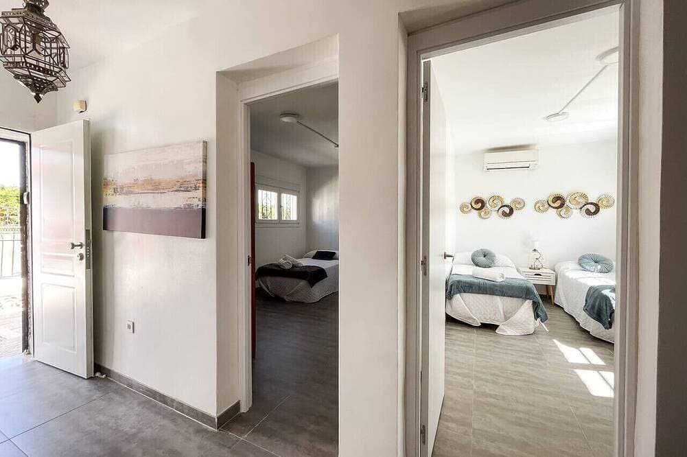 Foto 3 von 27: Blue Nest | Sea Views | Private Pool | BBQ | AC
