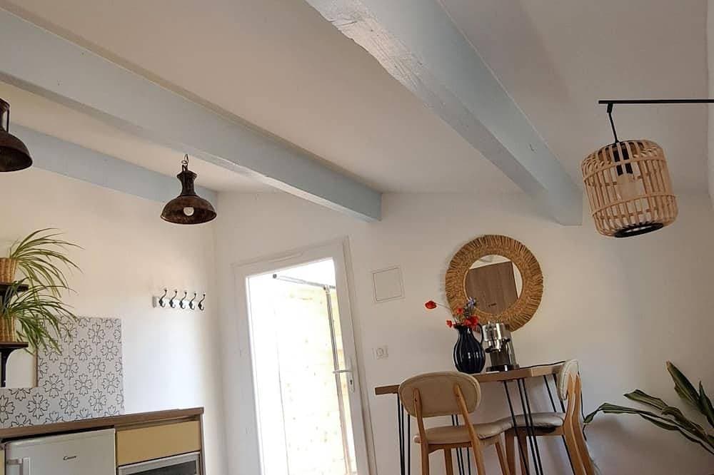 Foto 7 von 24: House with jacuzzi, splendid view over valley and vineyards, 15 mins from the sea.
