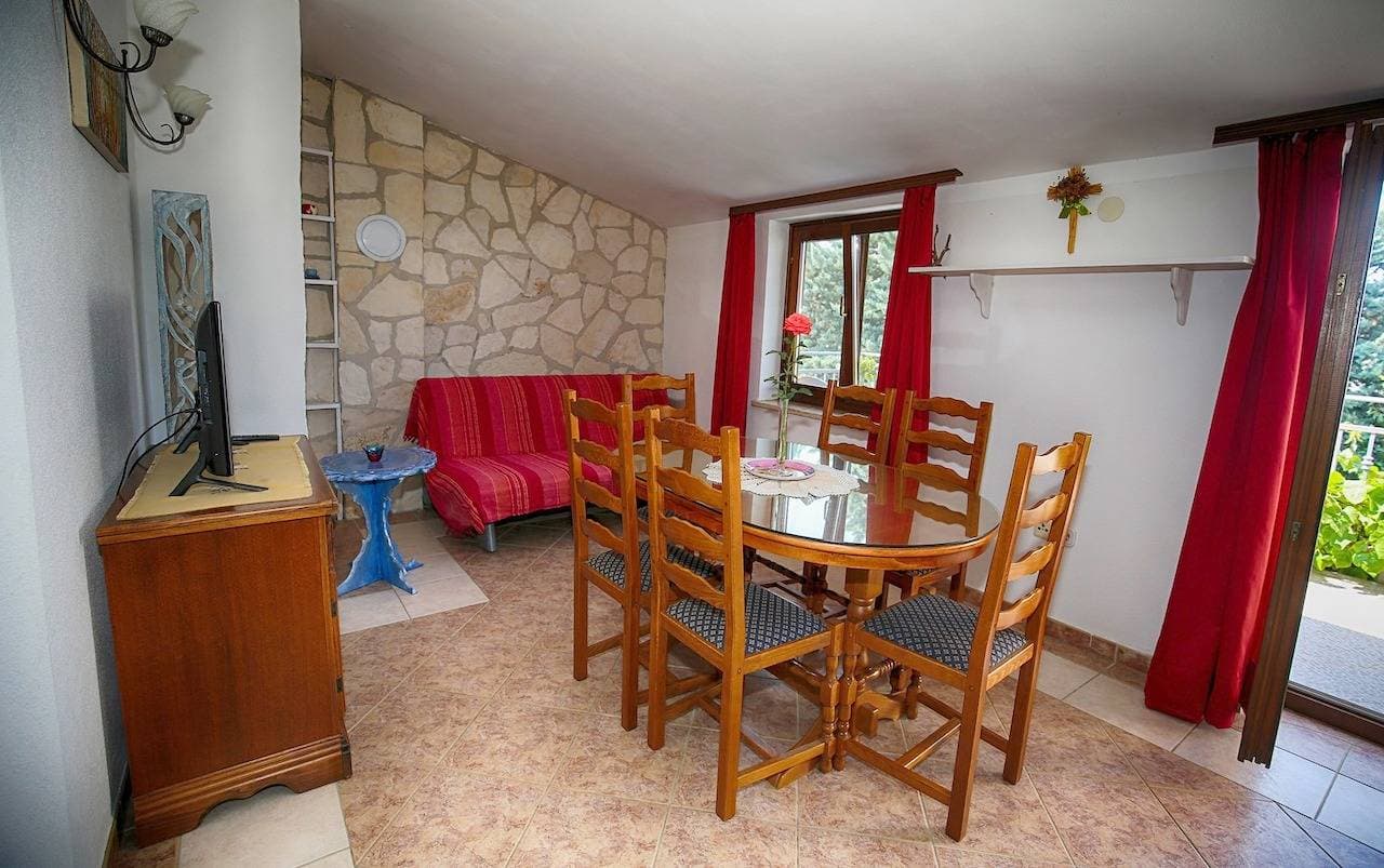 Foto 4 von 18: Two bedroom apartment with large balcony and sea view