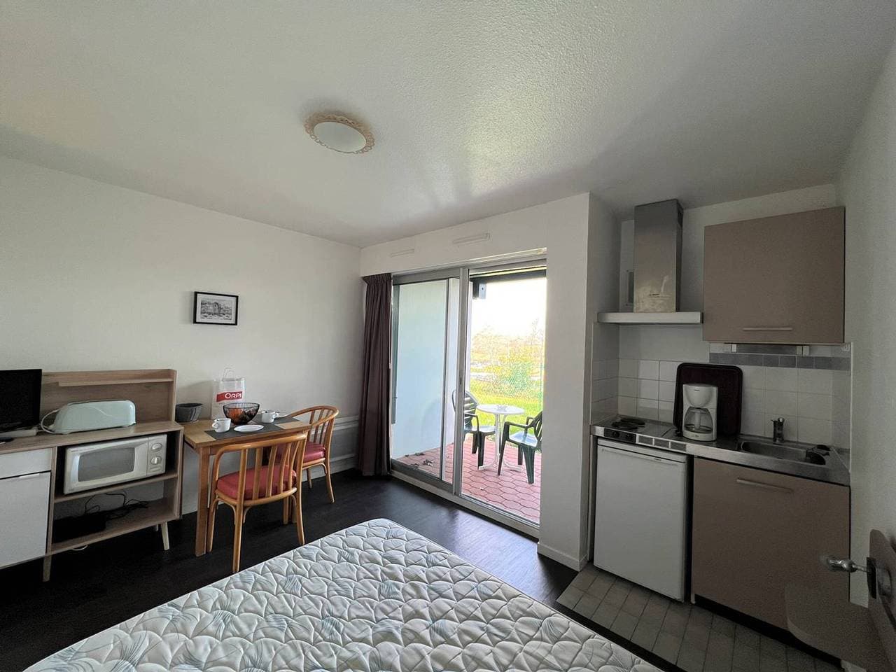 Foto 4 von 11: Zentrales Studio in Cambo mit Terrasse und Parkplatz, Haustiere erlaubt