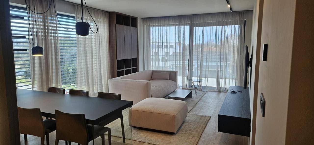 Foto 4 von 30: Deluxe Two-Bedroom Apartment with Garden View