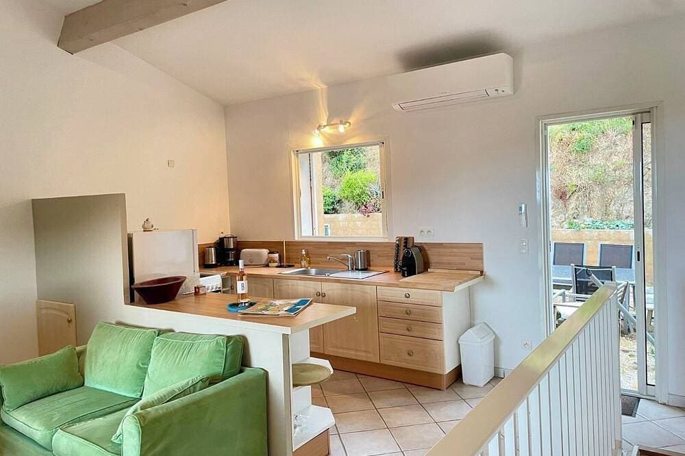 Foto 10 von 13: Apartment n°2 near the beach - sea view + terrace