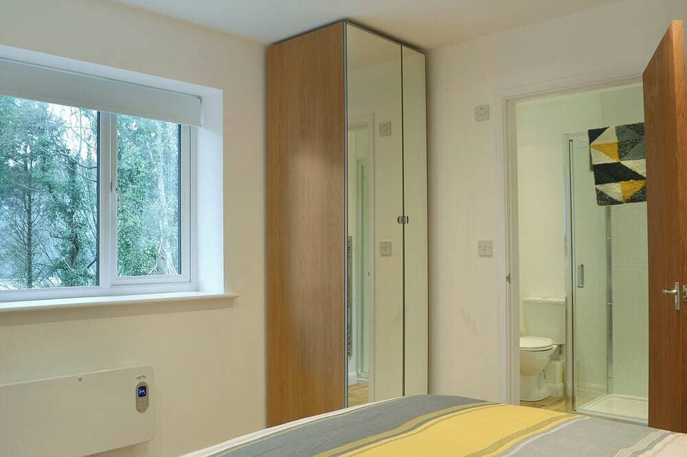 Foto 3 von 11: 3 Schlafzimmer Unterkunft in Godstone