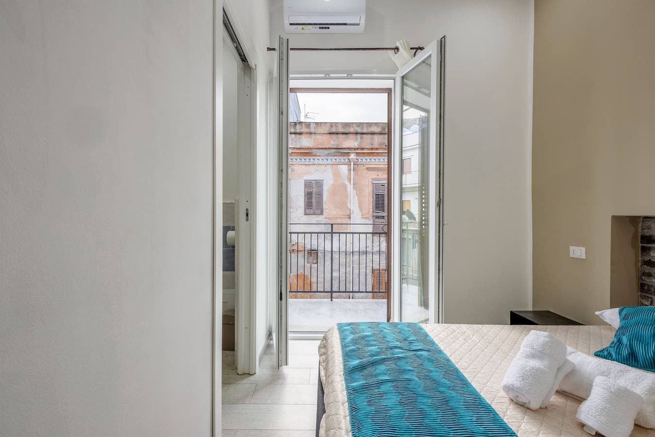 Foto 12 von 27: Ferienhaus 'Lucid'amare Relaxation' mit privater Terrasse, WLAN & Klimaanlage