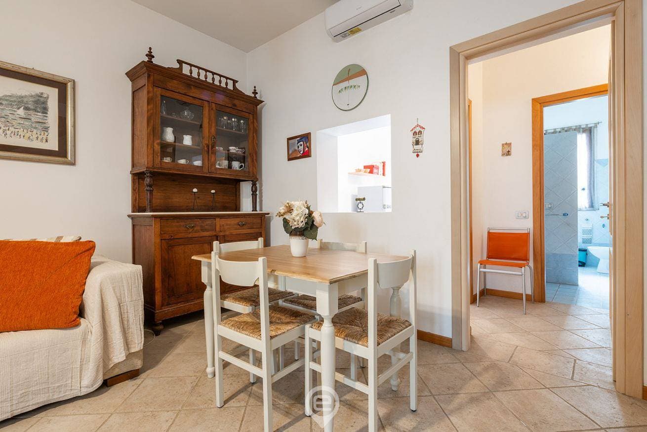 Foto 8 von 40: Ferienhaus für 4 Personen mit Balkon/Terrasse