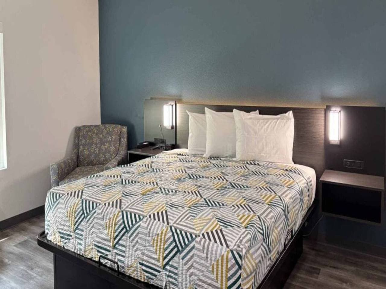 Foto 12 von 27: 1 Kingsize-Bett | Nichtraucherzimmer, Küche