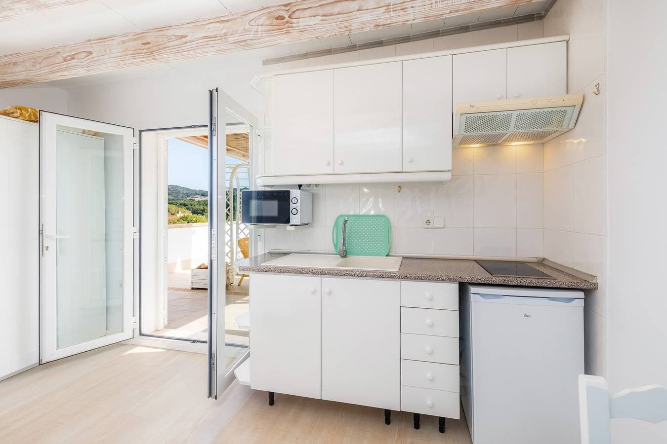 Foto 9 von 28: Ferienwohnung nahe dem Strand mit Poolzugang, privater Terrasse, Klimaanlage und WLAN