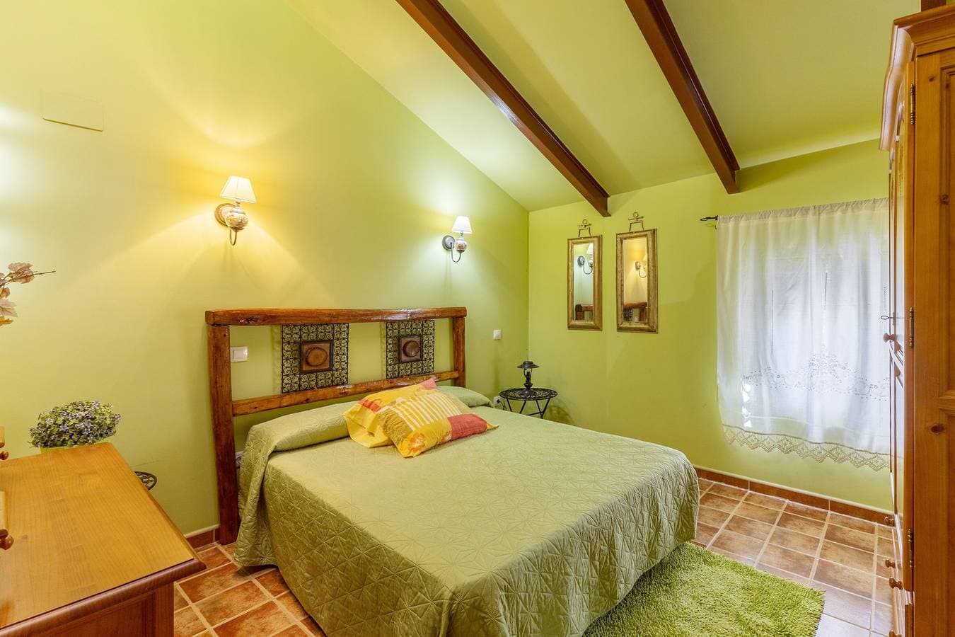 Foto 11 von 25: Casa Rural 'Siesta y Brisca' in Ávila mit Blick auf die Sierra, Terrasse und Balkon