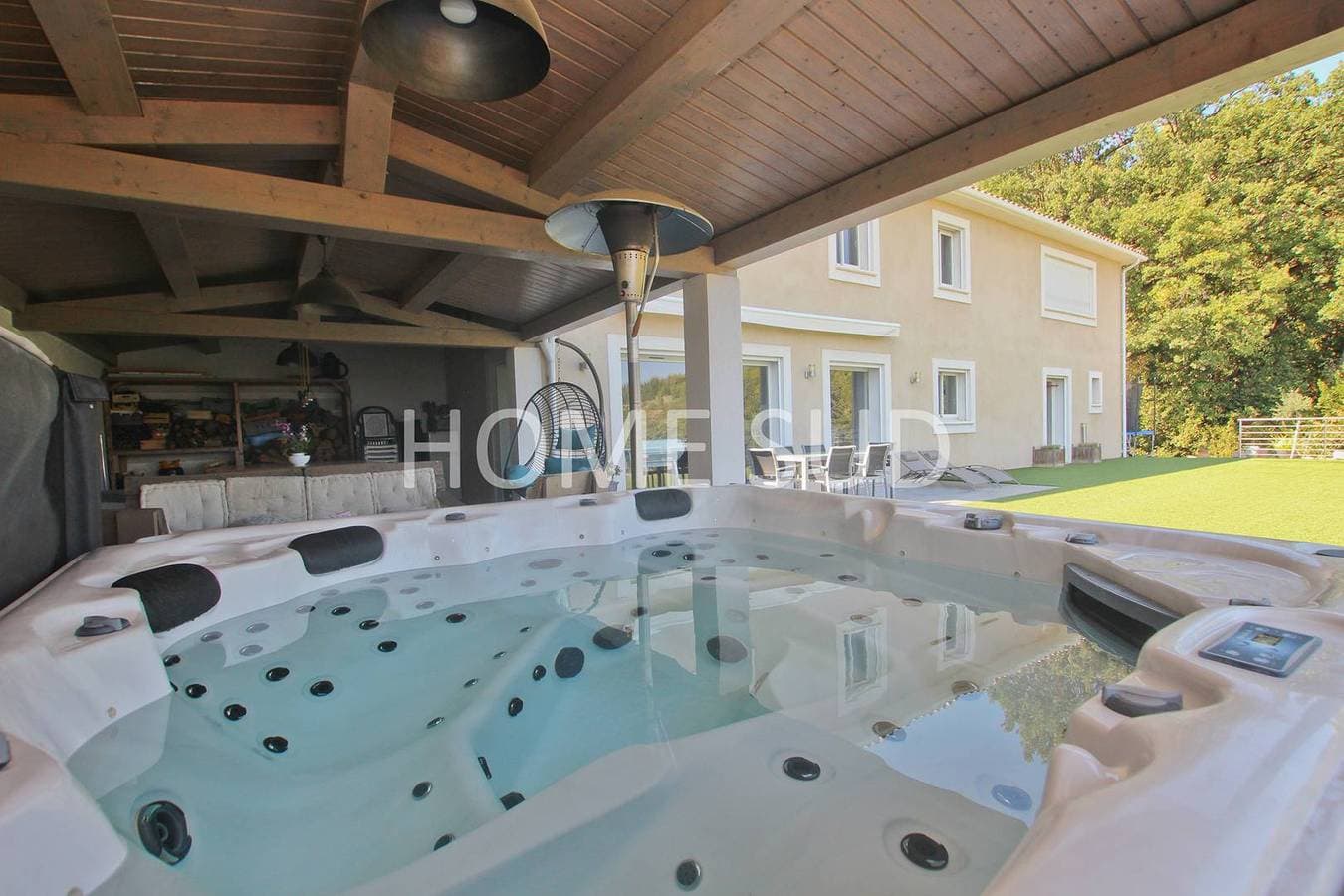 Foto 2 von 30: Modern 4 bedroom villa with jacuzzi & private pool - 25 km from Cannes