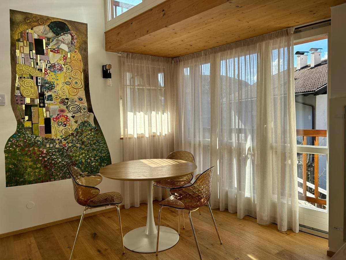 Foto 4 von 56: One-Bedroom Apartment