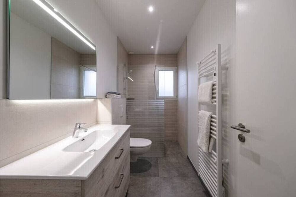 Foto 4 von 20: New Riverside air conditioned calm enclave