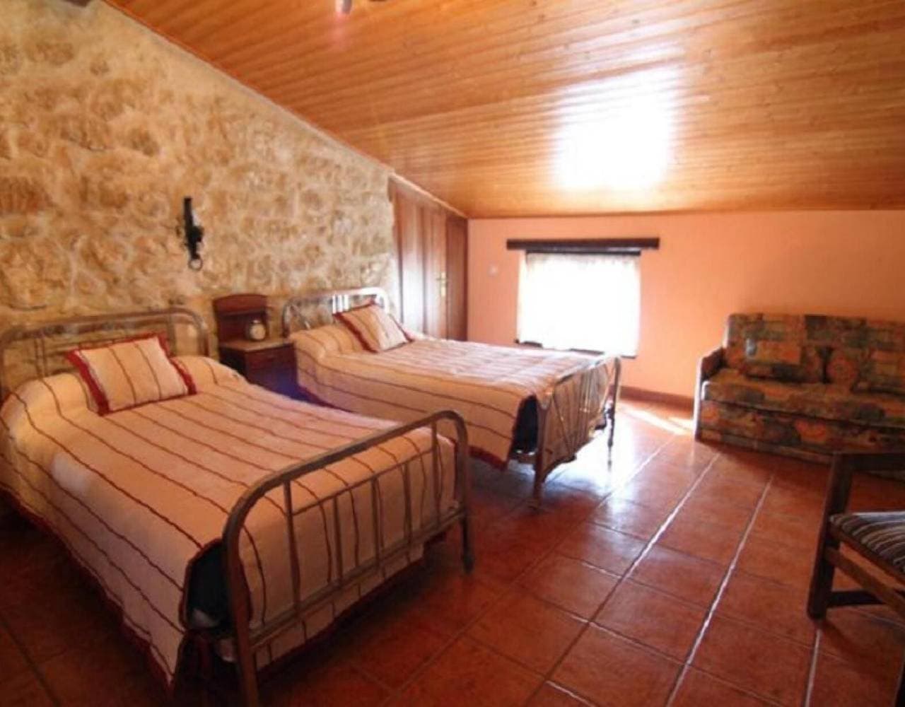 Foto 11 von 20: Landhaus 'Casa Rural El Manantial' nahe Ciudad Rodrigo mit privatem Pool und Bergblick