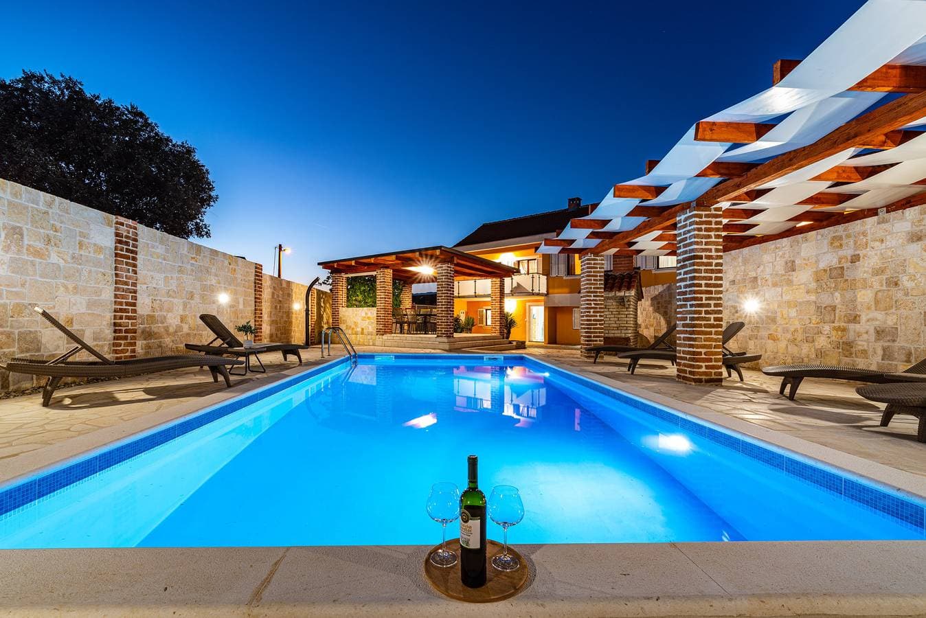 Foto 3 von 33: Villa Mendula Zadar Villas