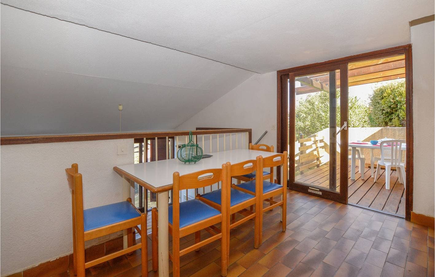 Foto 8 von 23: Appartement am Strand mit Pool und Terrasse