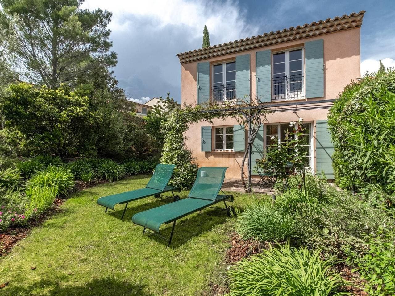 Reihenhaus in der Domaine de Saint-Endréol mit Golfplatz, Spa und Pool 1