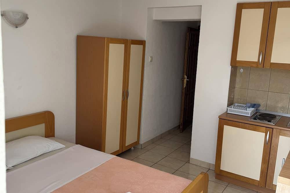 Foto 3 von 22: Cozy 1-bedroom apartment in fantastic Budva with AC