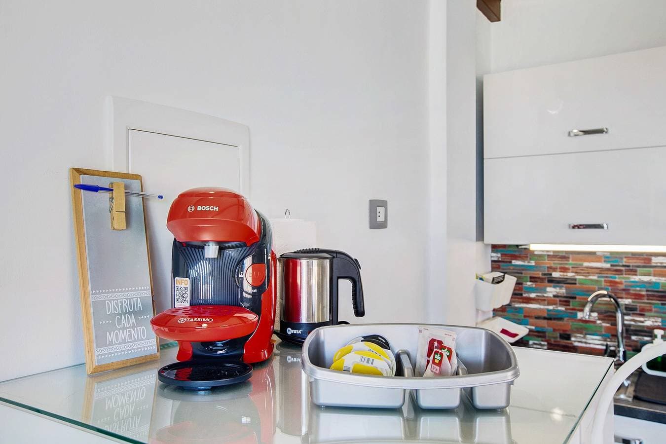 Foto 10 von 27: Ferienwohnung 'Estudio Calima' mit Meerblick, privater Terrasse und WLAN