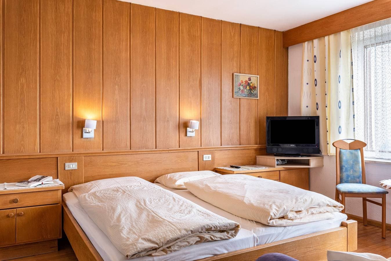 Foto 8 von 22: Ferienwohnung 'Adang Ferienwohnung Fernblick' mit Bergblick, Gemeinschaftsgarten und WLAN