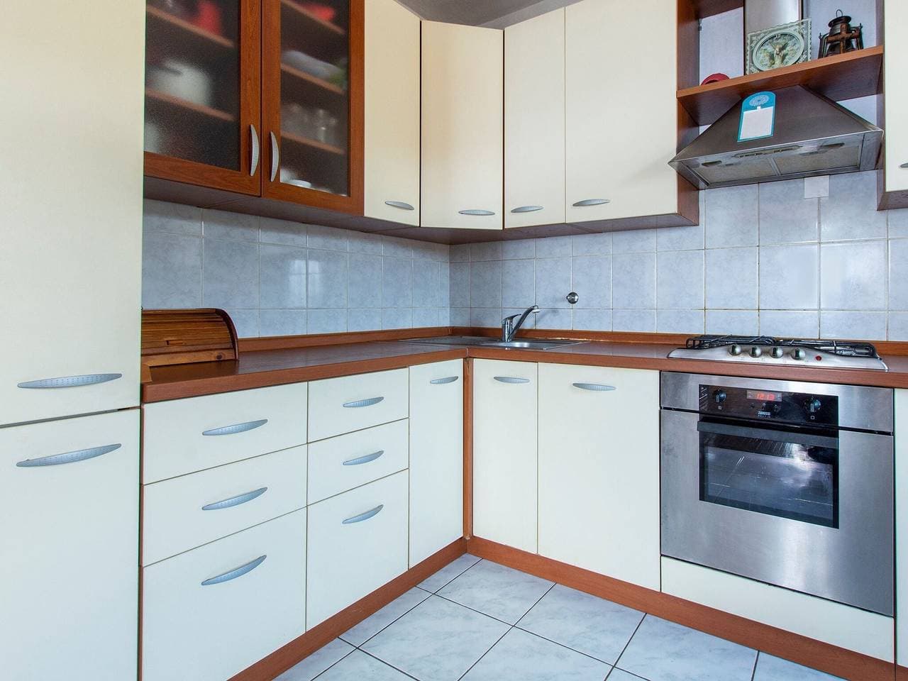 Foto 4 von 32: Wohnung in Tribalj mit Meerblick und Strand