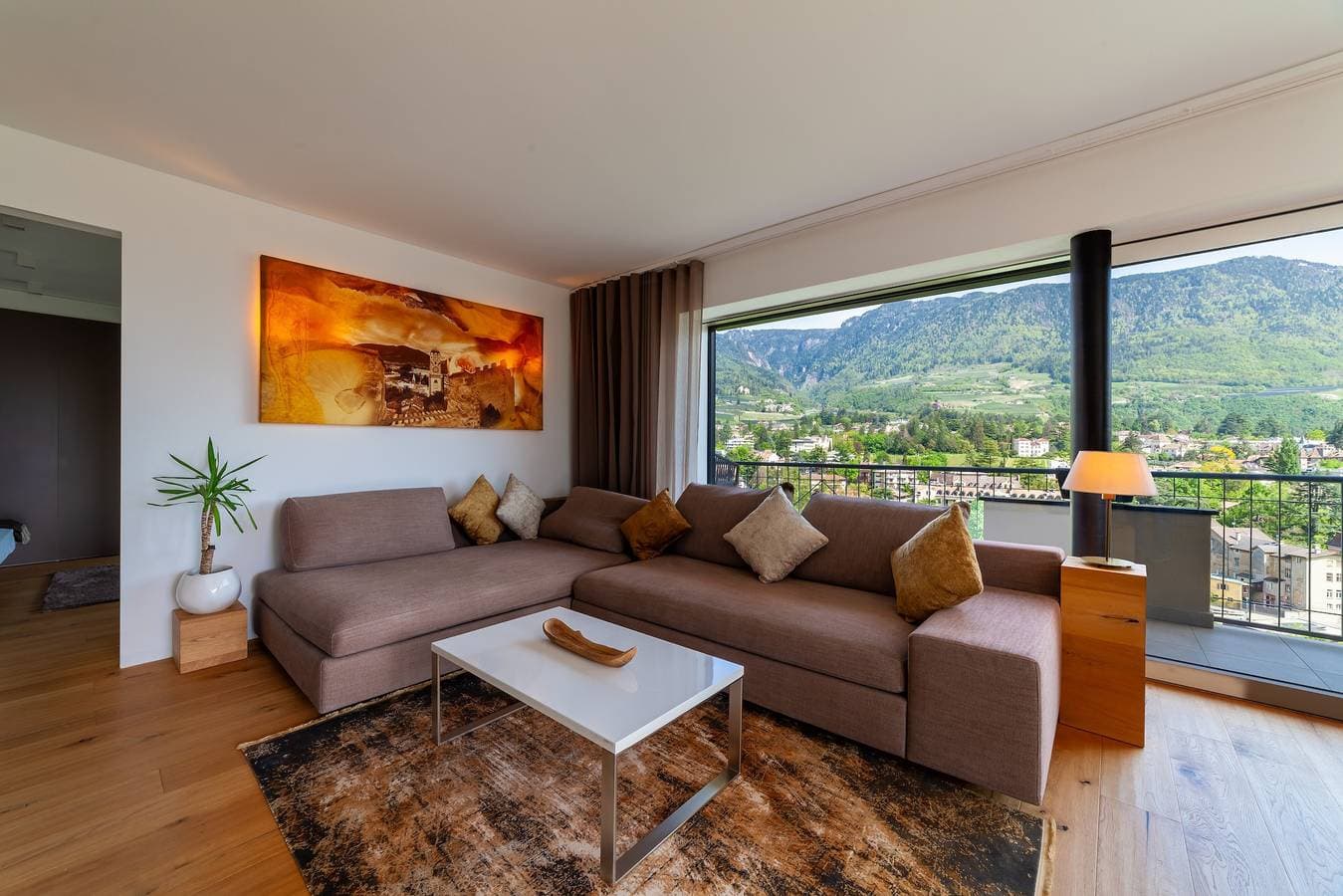 Foto 5 von 38: Ferienwohnung "Levita Living Anima" mit Bergblick und zwei sonnigen Balkonen