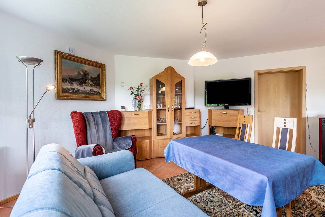 Foto 8 von 35: Ferienwohnung Alexandra mit Terrasse, Gemeinschaftsgarten und Wi-Fi