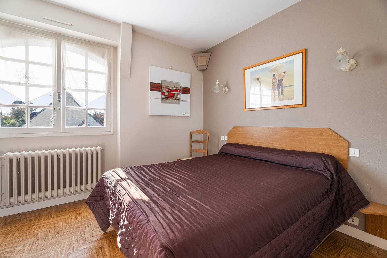 Foto 7 von 20: Bed and Breakfast 'La Mansardière - Zimmer 4' mit Gemeinschaftsgarten und WLAN