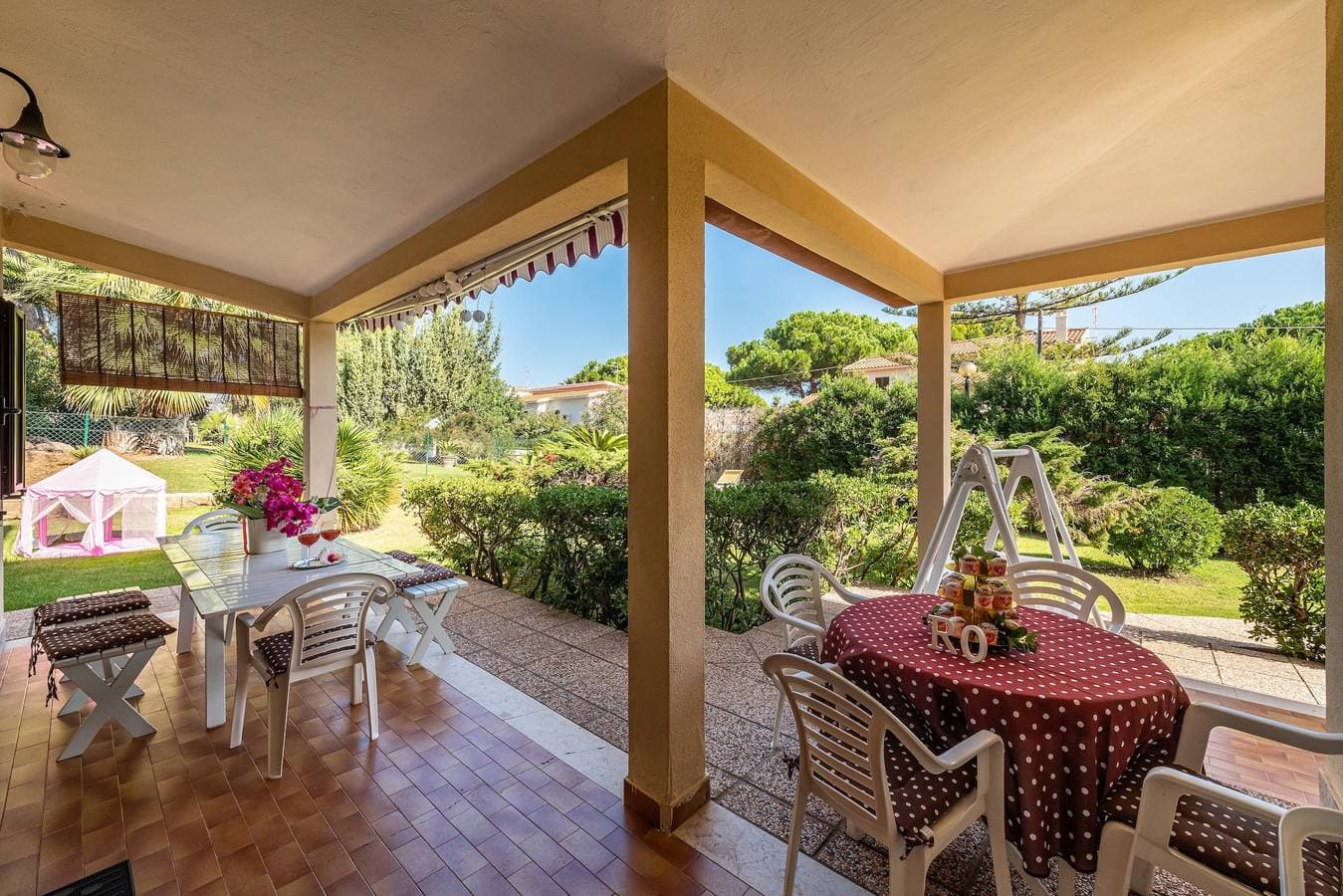 Foto 5 von 44: Geräumige Villa Ro mit Meerblick, Bergblick, WLAN, Balkon