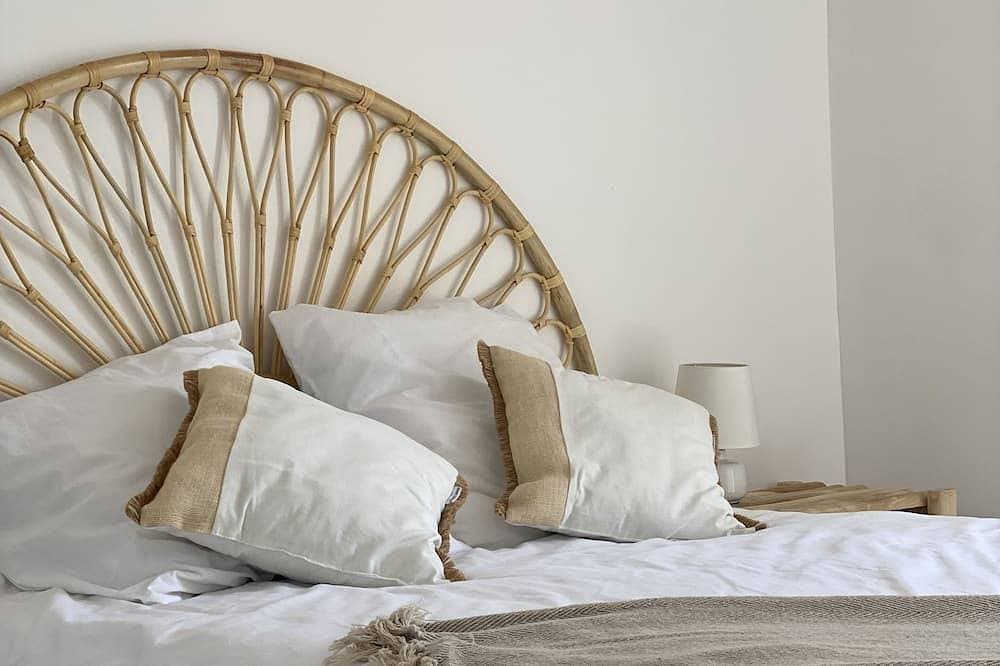 Foto 2 von 30: Cosy accommodation, walking distance to the beach, sea-view patio.