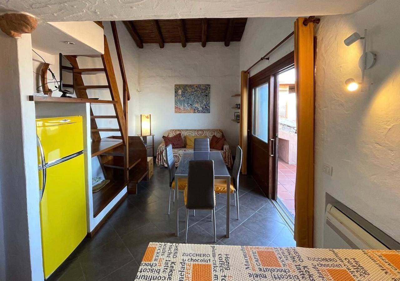 Foto 5 von 65: Two-Bedroom Apartment