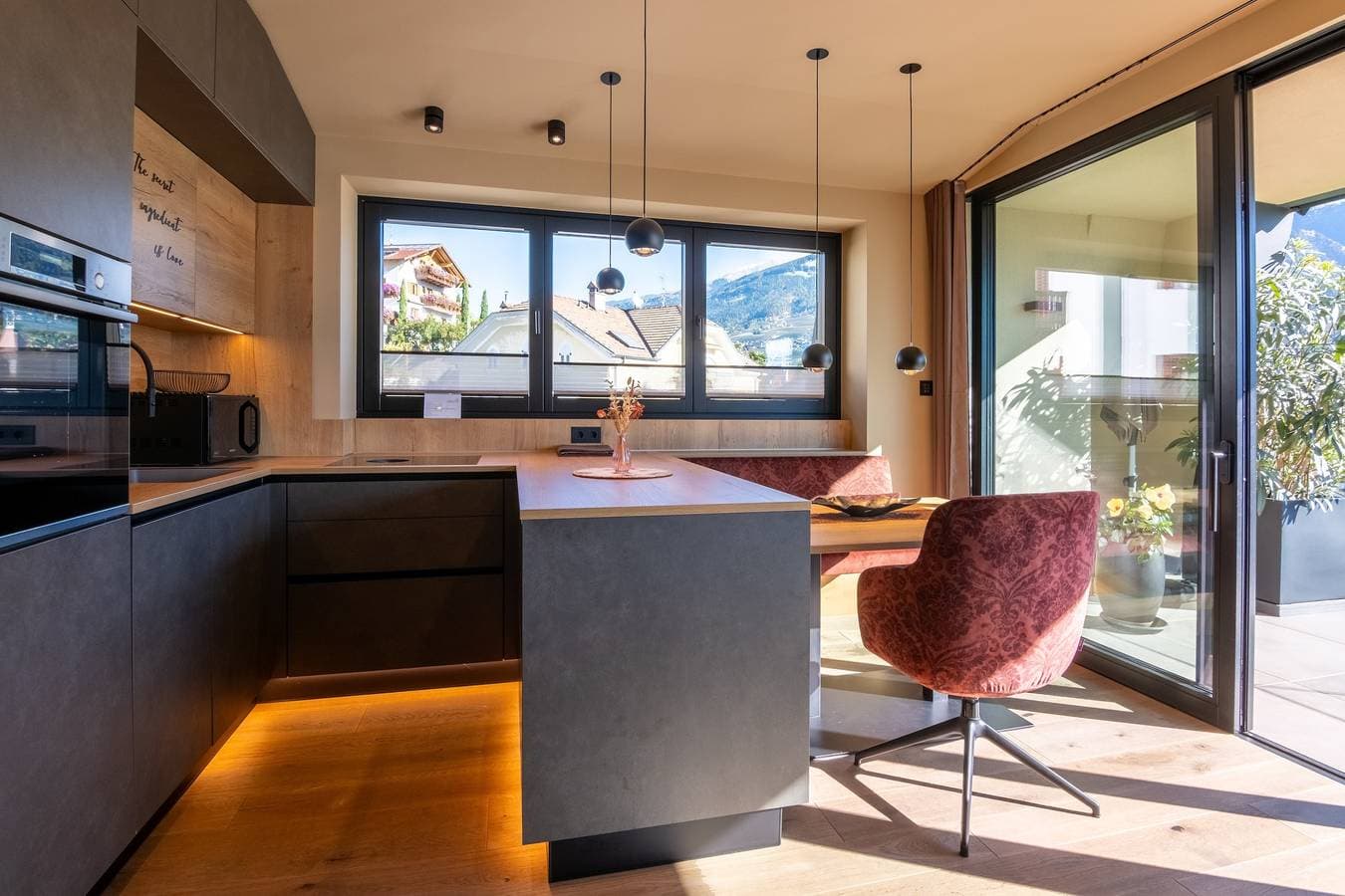Foto 3 von 43: Ferienwohnung 'Levita Living Freiheit' mit Bergblick und privater Terrasse