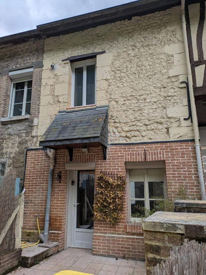 Foto 13 von 24: Three-Bedroom House