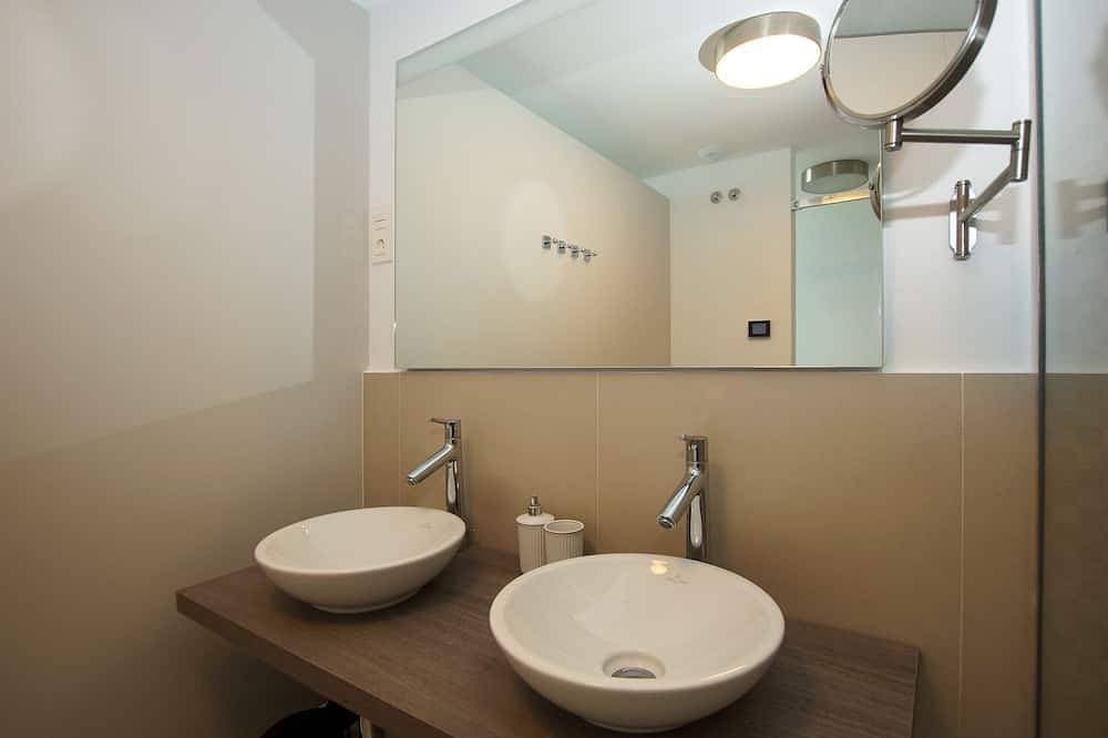 Foto 11 von 30: Stupa Hills 2bed with sea view , spa , indoor pool