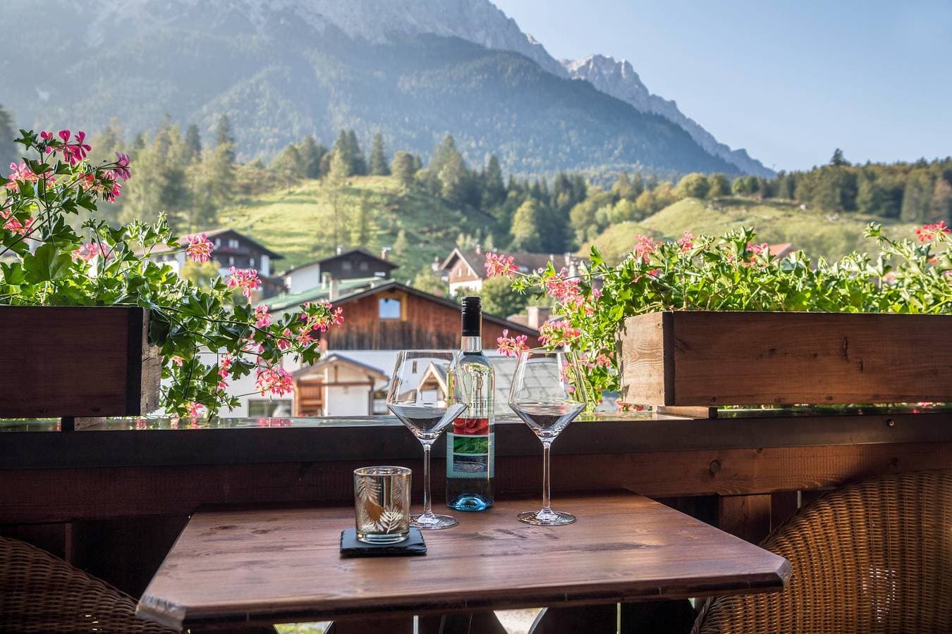 Foto 6 von 25: Ferienwohnung 'Gipfelblick' mit Bergblick, Balkon und WLAN