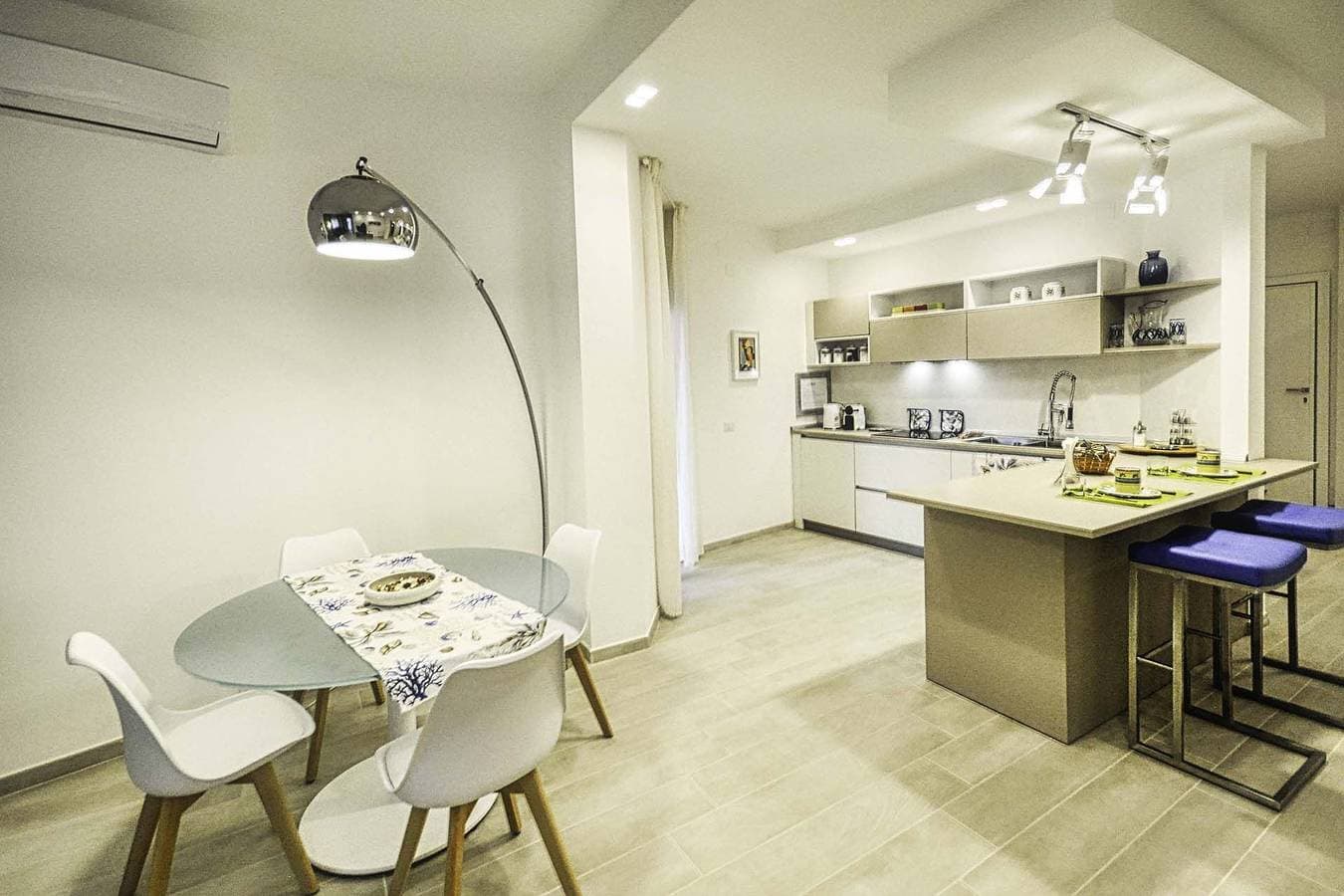 Foto 8 von 35: Ferienwohnung für 4 Personen mit Pool