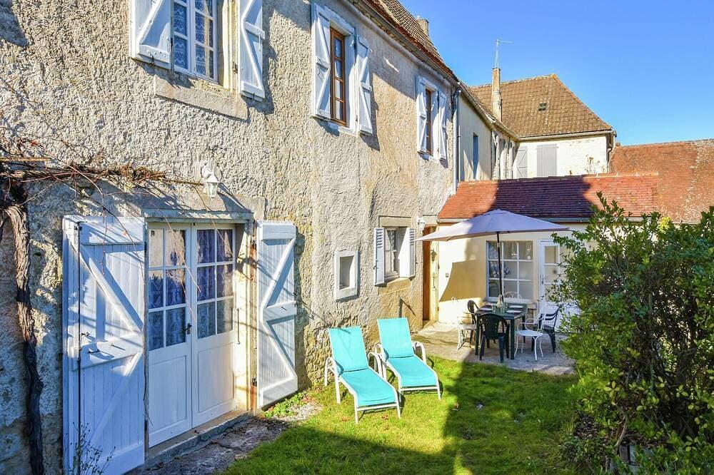 Charmanter Aufenthalt in Montfaucon 1