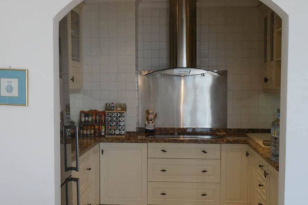 Foto 12 von 23: Schönes Apt. mit 2 Schlafz. , große Terrasse, Traumblick, gem. Pool, strandnah