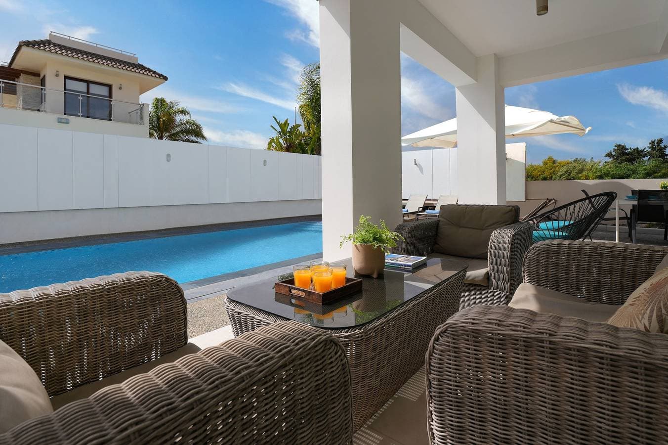 Foto 3 von 38: Villa für 5 Personen mit Balkon