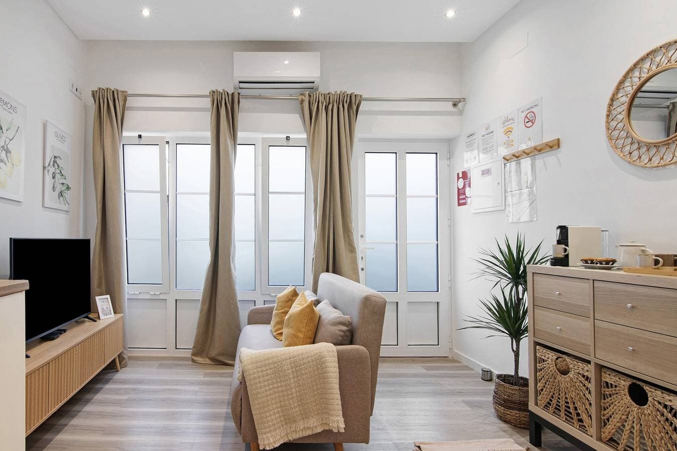 Foto 3 von 21: Modernes Studio im Zentrum von Tavira – Algarve, mit Klimaanlage und WLAN