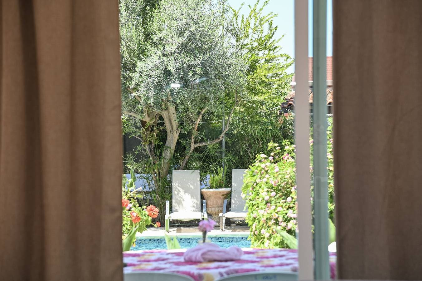 Foto 9 von 35: Kritos Apartments – ein Schlafzimmer
