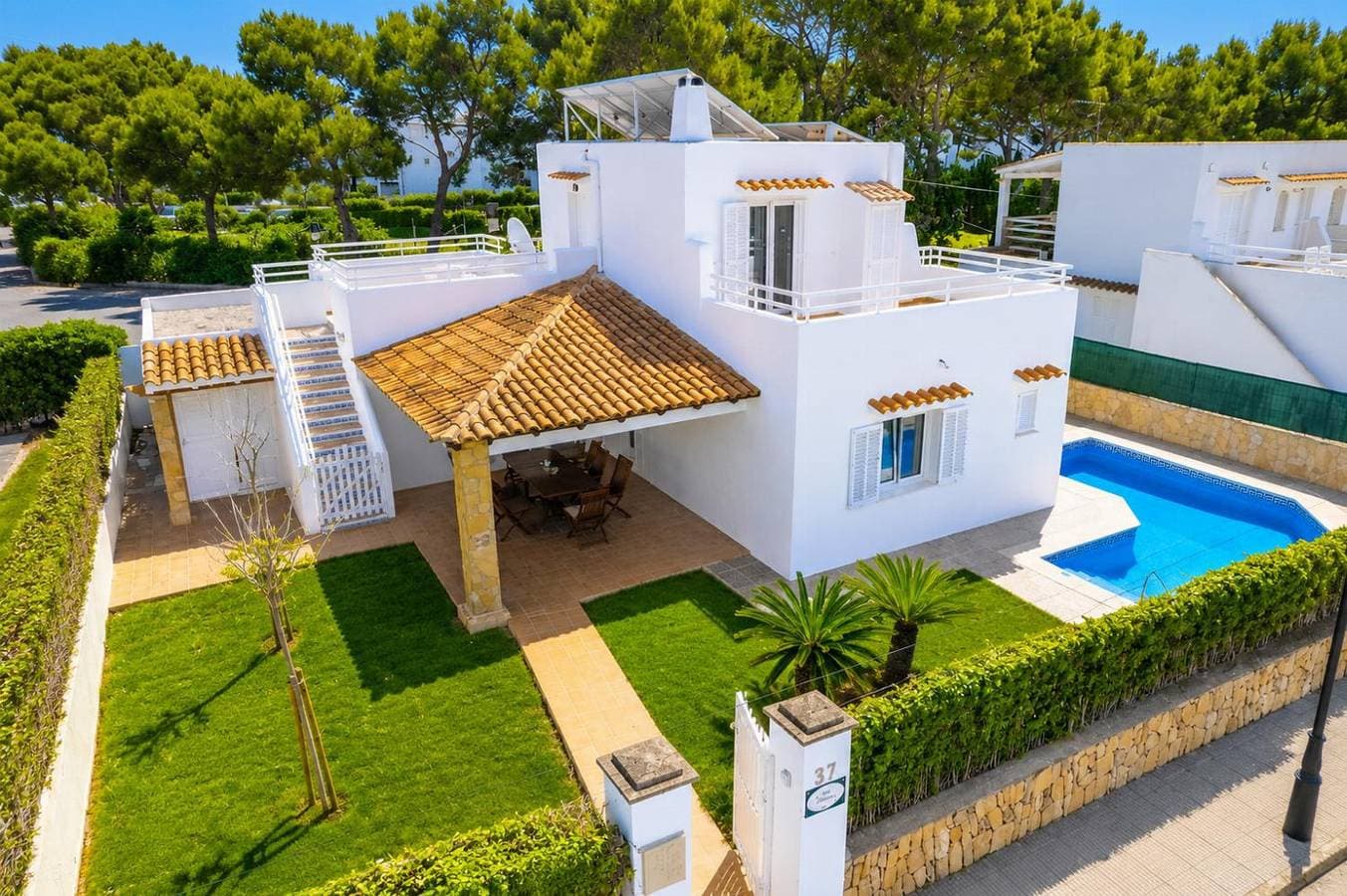 Foto 2 von 19: Villa für 8 Personen mit Garten