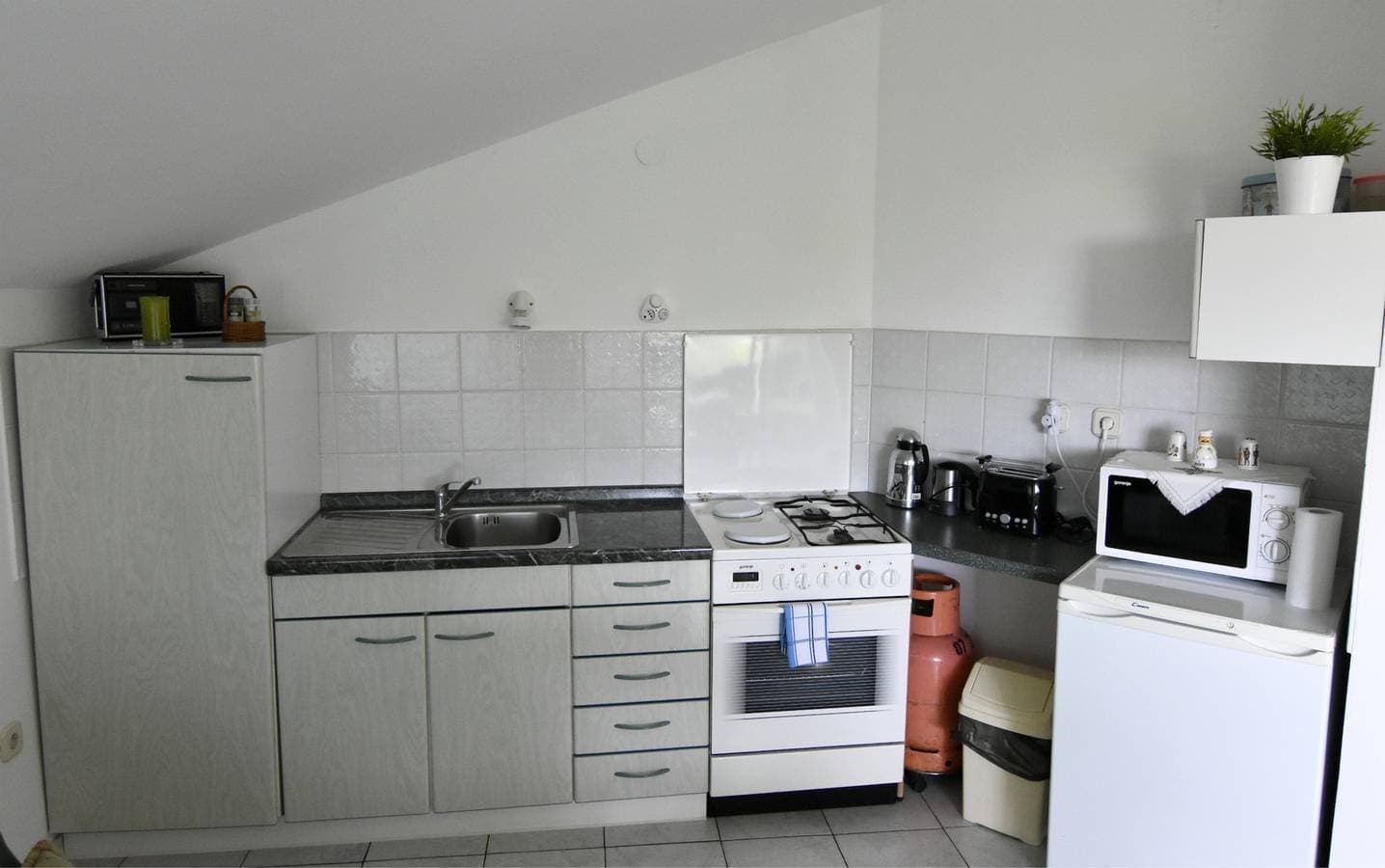 Foto 2 von 28: Wohnung in bester Lage, gut ausgestattet