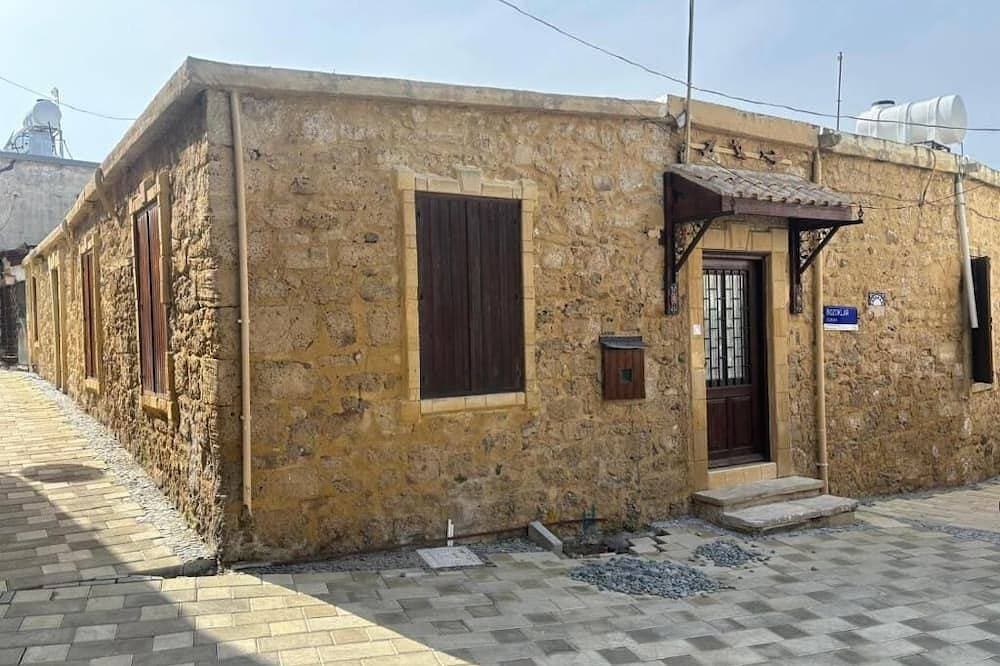 Foto 9 von 22: Charming 2-bedroom house with WiFi, in Harbour Girne