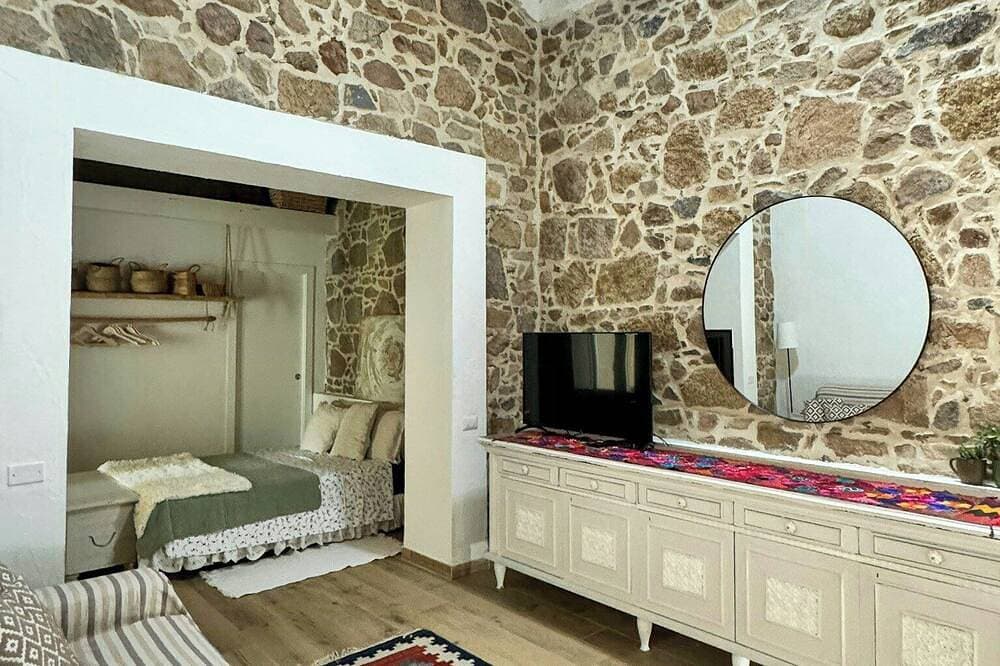 Foto 3 von 28: Alter Schafstall mit Aussicht in Solanas