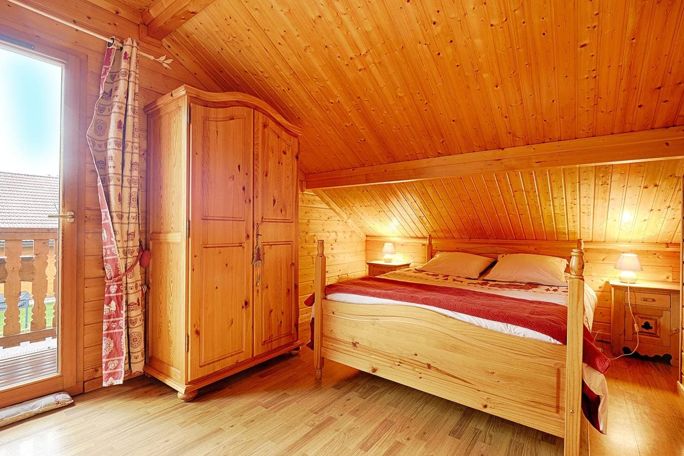 Foto 5 von 14: Ferienhaus für 10 Personen mit Terrasse