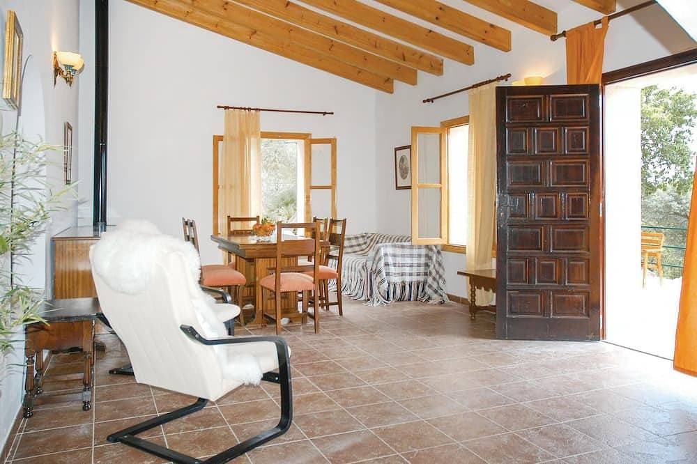 Foto 10 von 25: Beautiful home in Estellencs