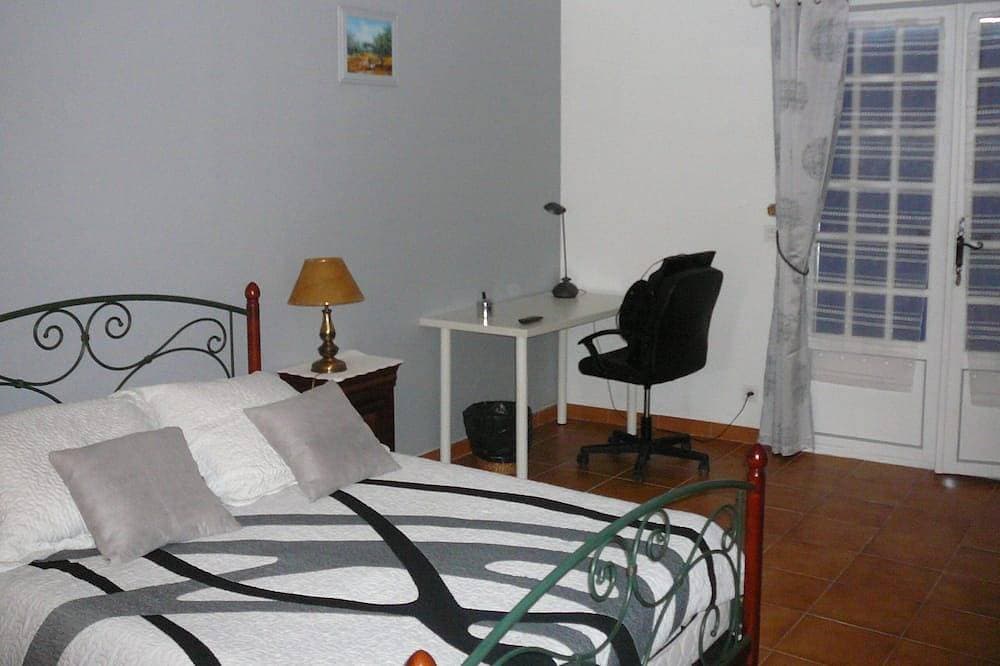 Foto 2 von 25: 2 Gästezimmer in Bastide in großem bewaldetem Park mit Schwimmbad, Schlafplätze für 6