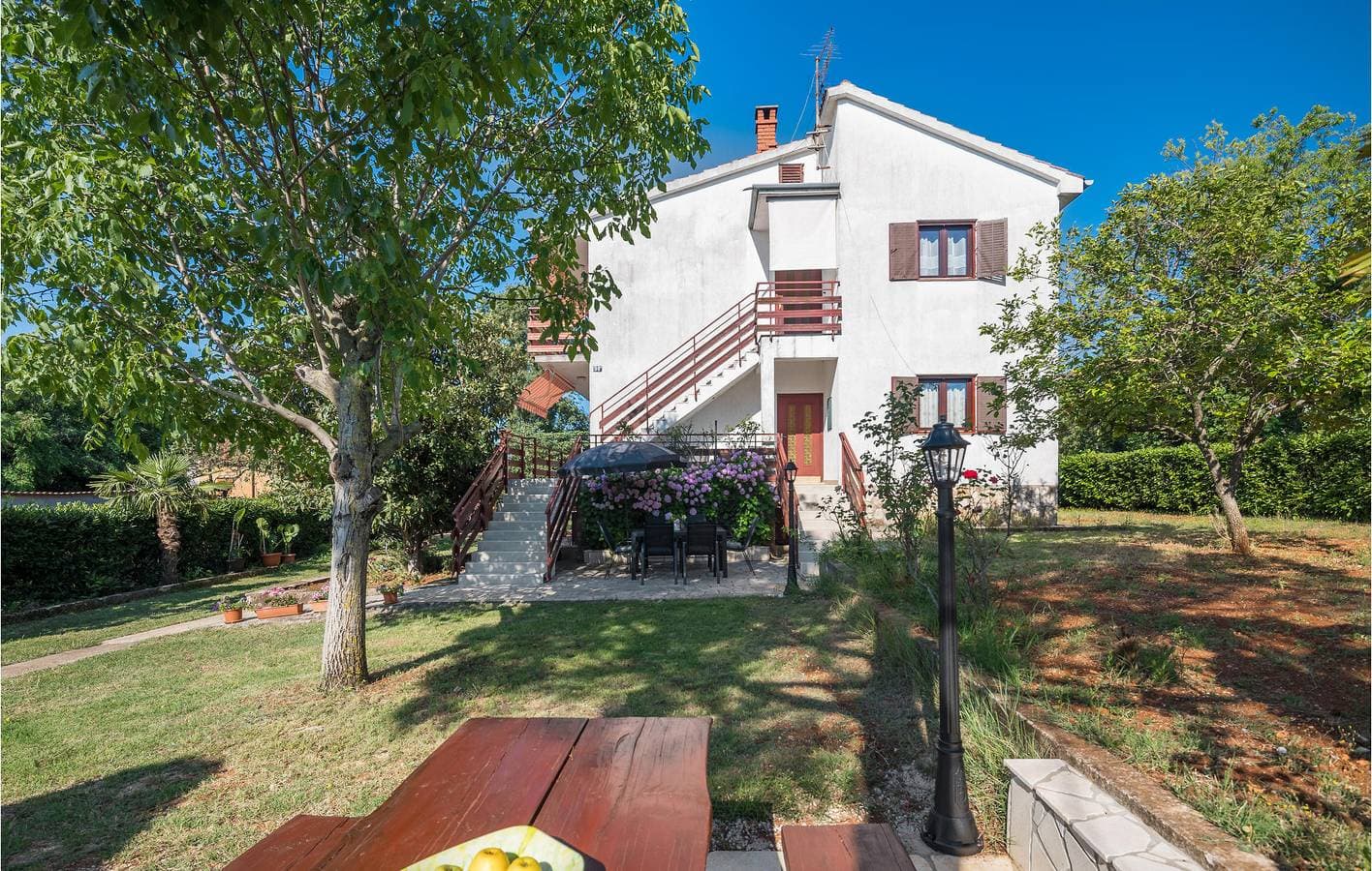 Foto 3 von 23: Charmante 75 m² große Wohnung mit Terrasse, WLAN und Parkplatz in der Nähe von Labinci